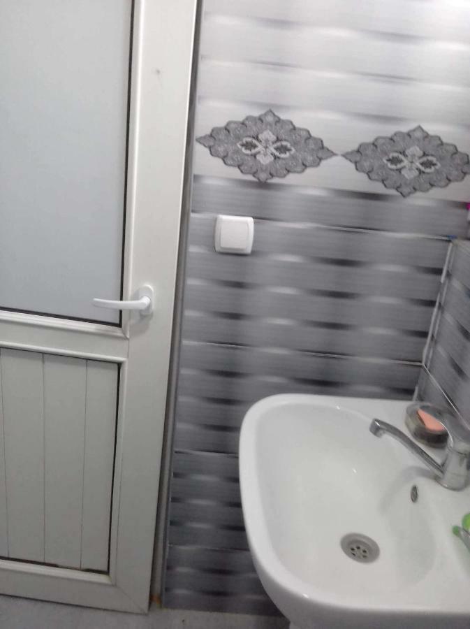 Udabno Naili Hotel Екстериор снимка